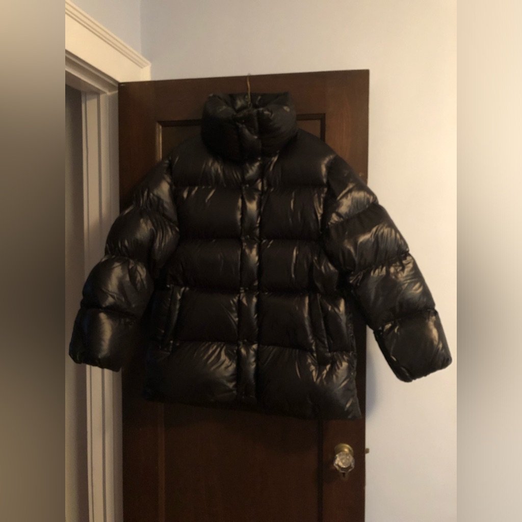 Womens Aritzia Mega Puff Jacket